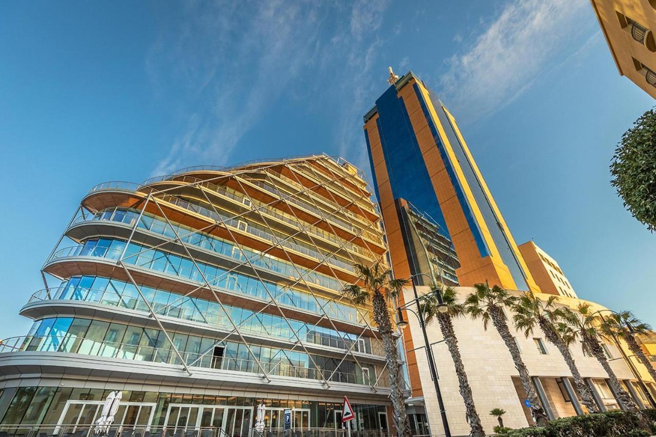 Modern Apartment Steps To St George'S Bay San Julián Exterior foto