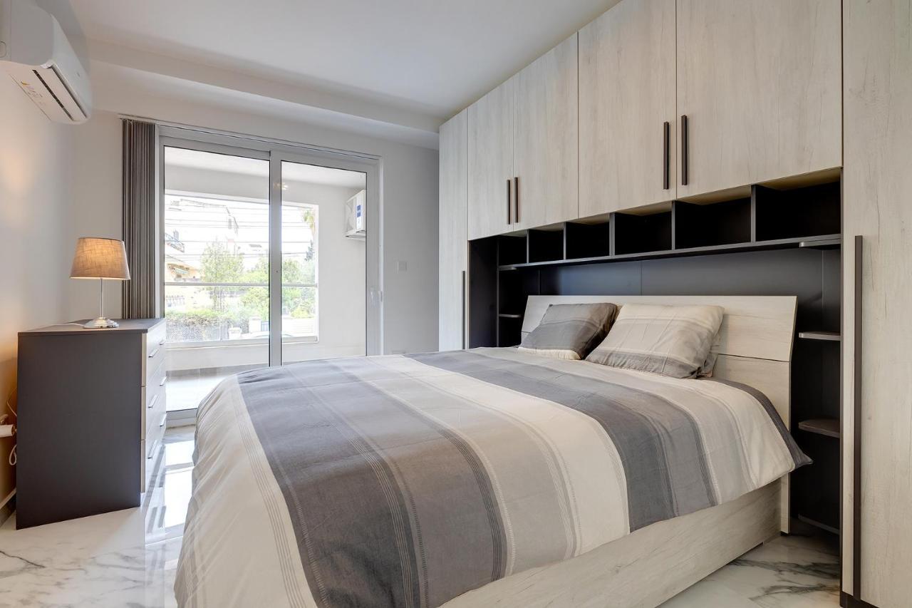 Modern Apartment Steps To St George'S Bay San Julián Exterior foto